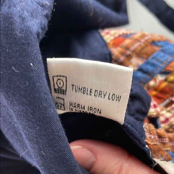 Casey and Max Navy Embroidered Vest Size L - Picture 9 of 9